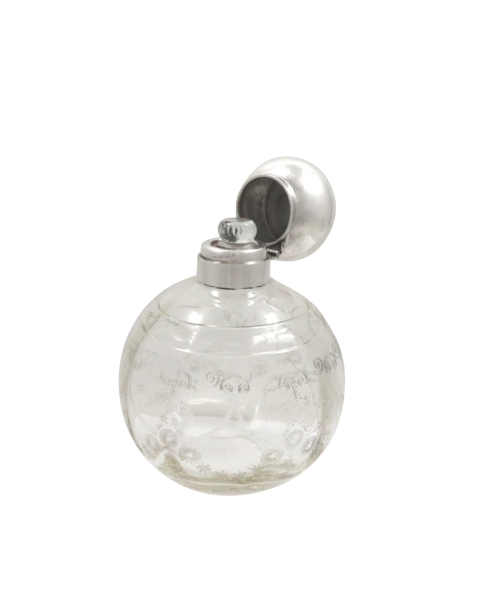 Antique George V Sterling Silver & Etched Glass Scent Bottle 1916 View III