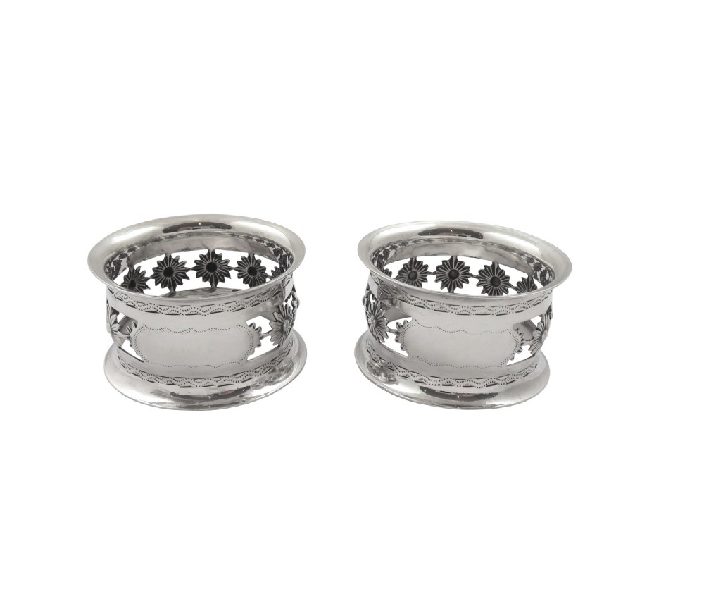 Pair of Antique Edwardian Sterling Silver Napkin Rings in Case 1904 View V