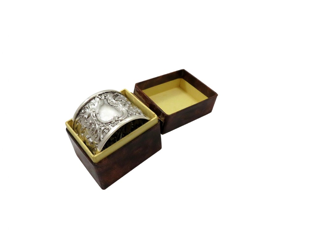 Antique Victorian Sterling Silver 'Cherub' Napkin Ring in Box 1893 View XI
