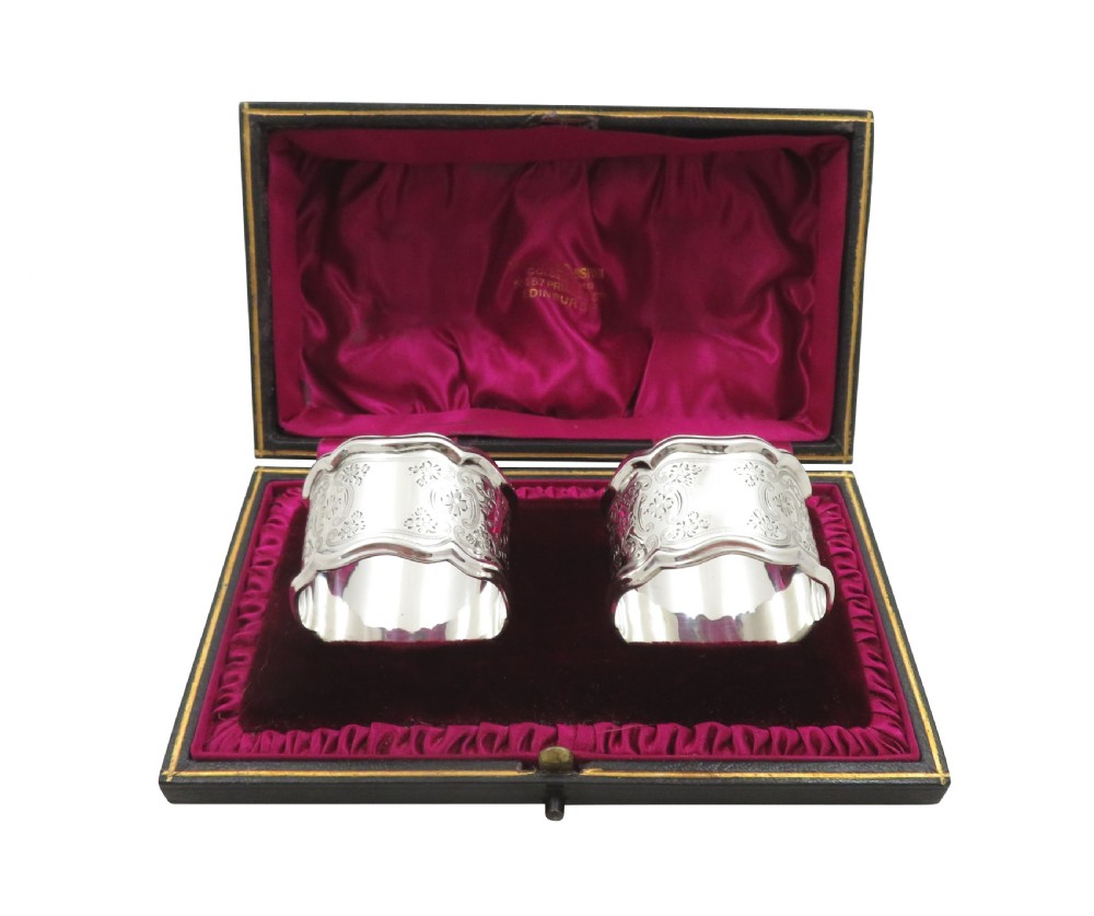Pair of Antique Edwardian Sterling Silver Napkin Rings in Case 1909 View IV