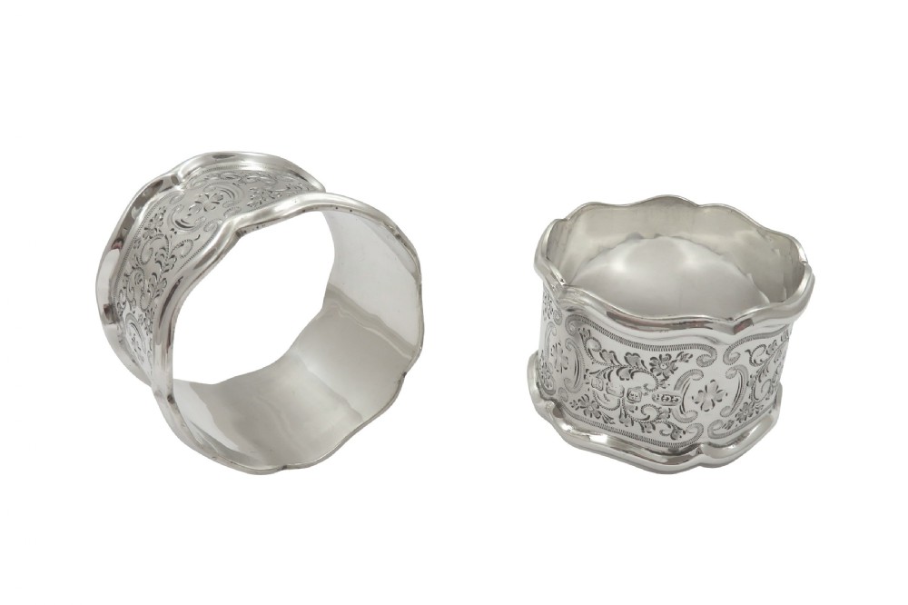 Pair of Antique Edwardian Sterling Silver Napkin Rings in Case 1909 View VI