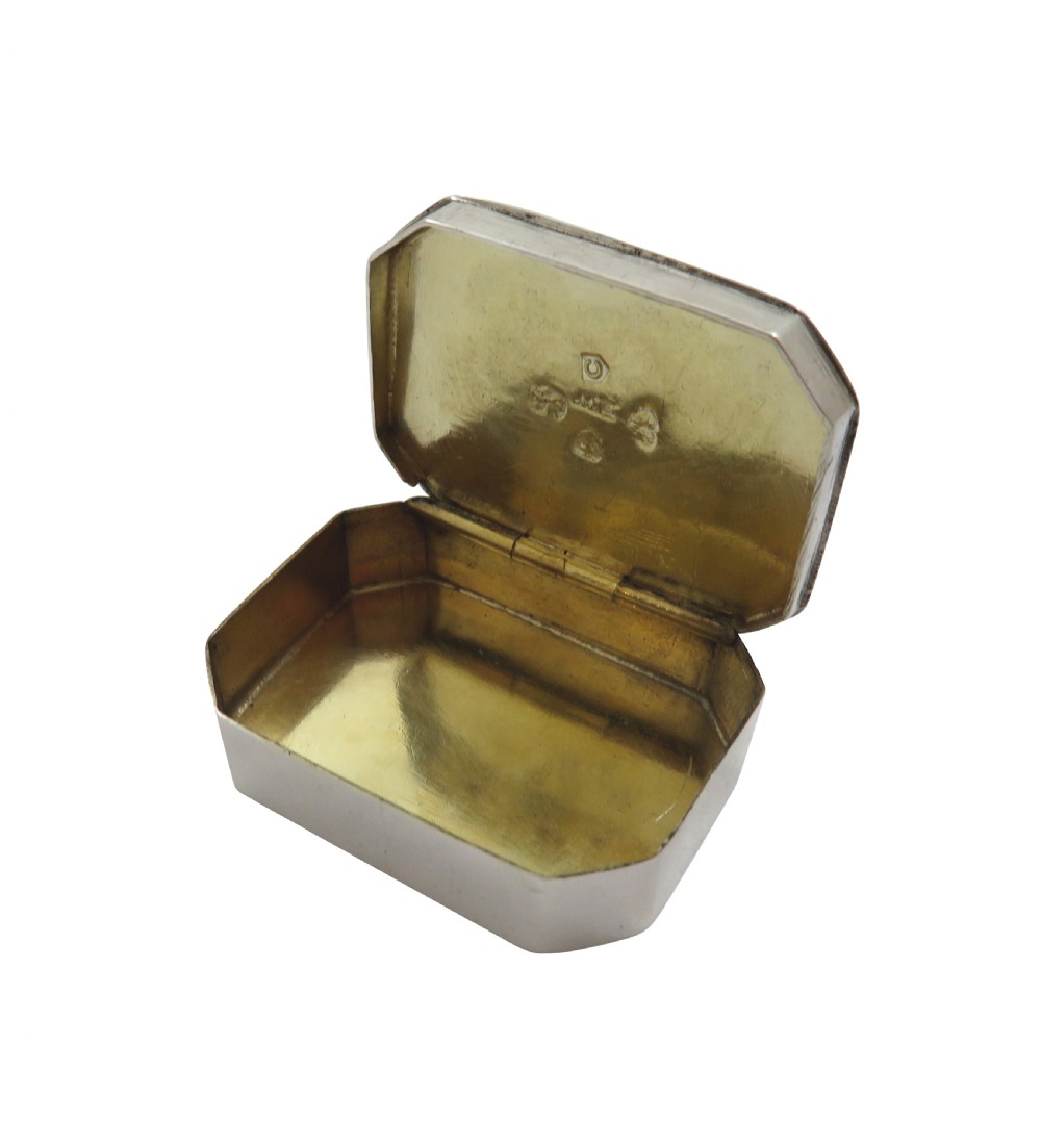 Antique Georgian Sterling Silver Patch Box 1800 View III