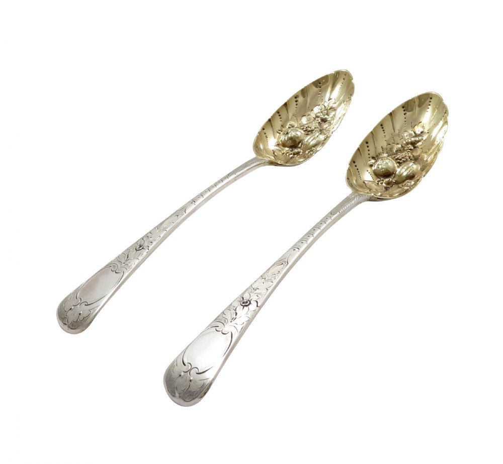 Pair of Antique Georgian Sterling Silver Berry Spoons in Case 1811 View III