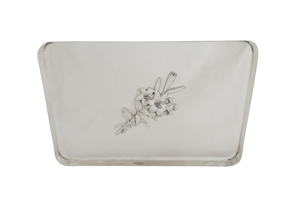 Antique Edwardian Sterling Silver Dressing Tray with Flowers 1907 View VII