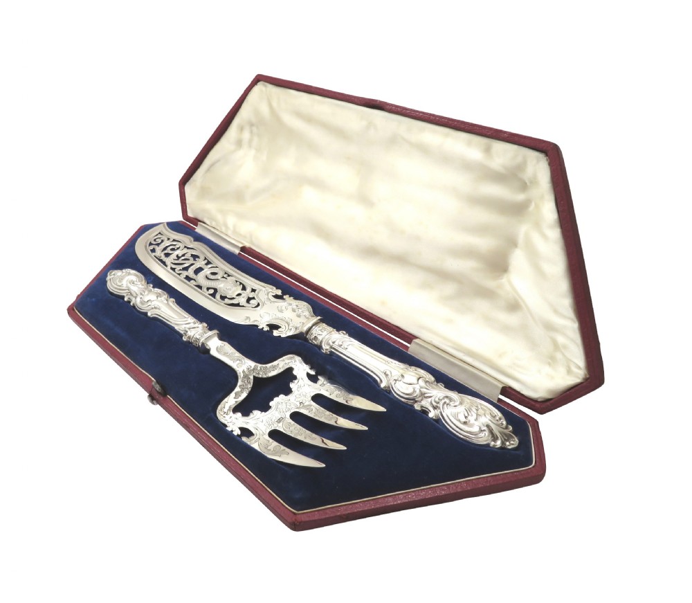Antique Victorian Sterling Silver Fish Servers in Case 1847 View IX