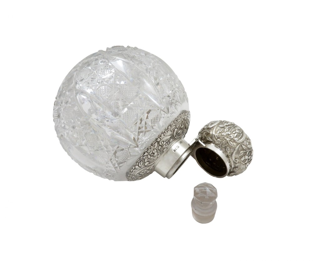 Antique Victorian Sterling Silver & Cut Glass Scent / Perfume Bottle 1893 View VIII