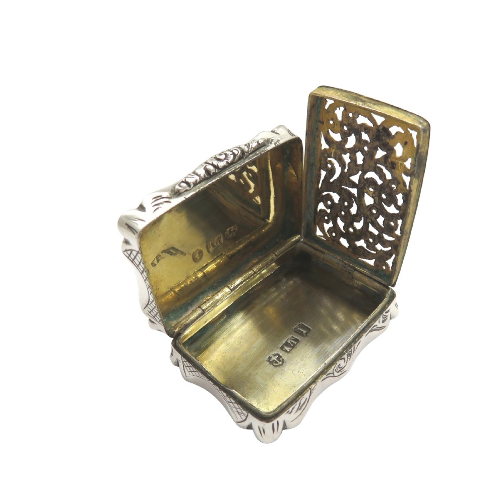 Antique Victorian Sterling Silver Vinaigrette 1857 View III