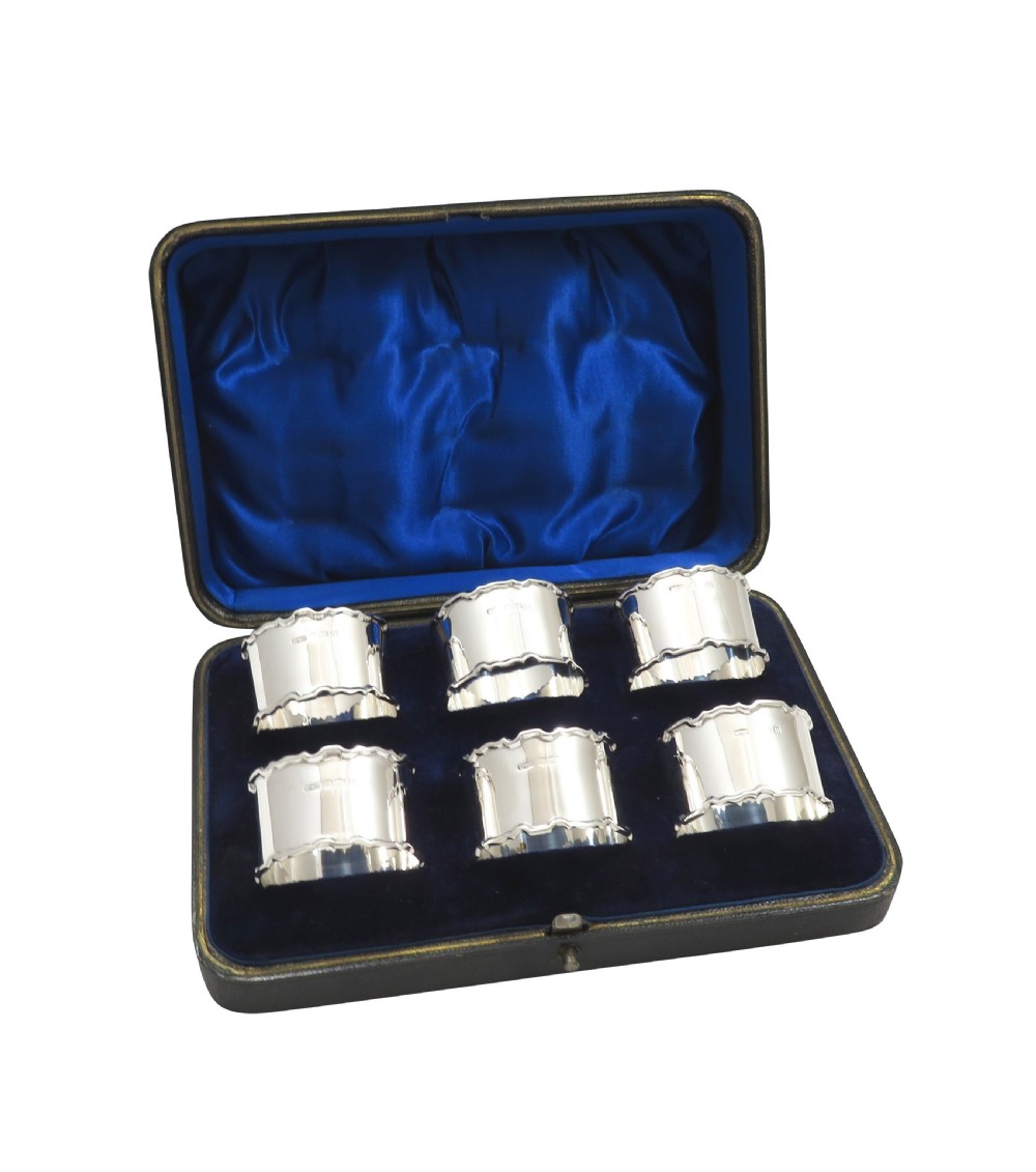 Set of 6 Antique George V Sterling Silver Napkin Rings in Case 1912 View VII