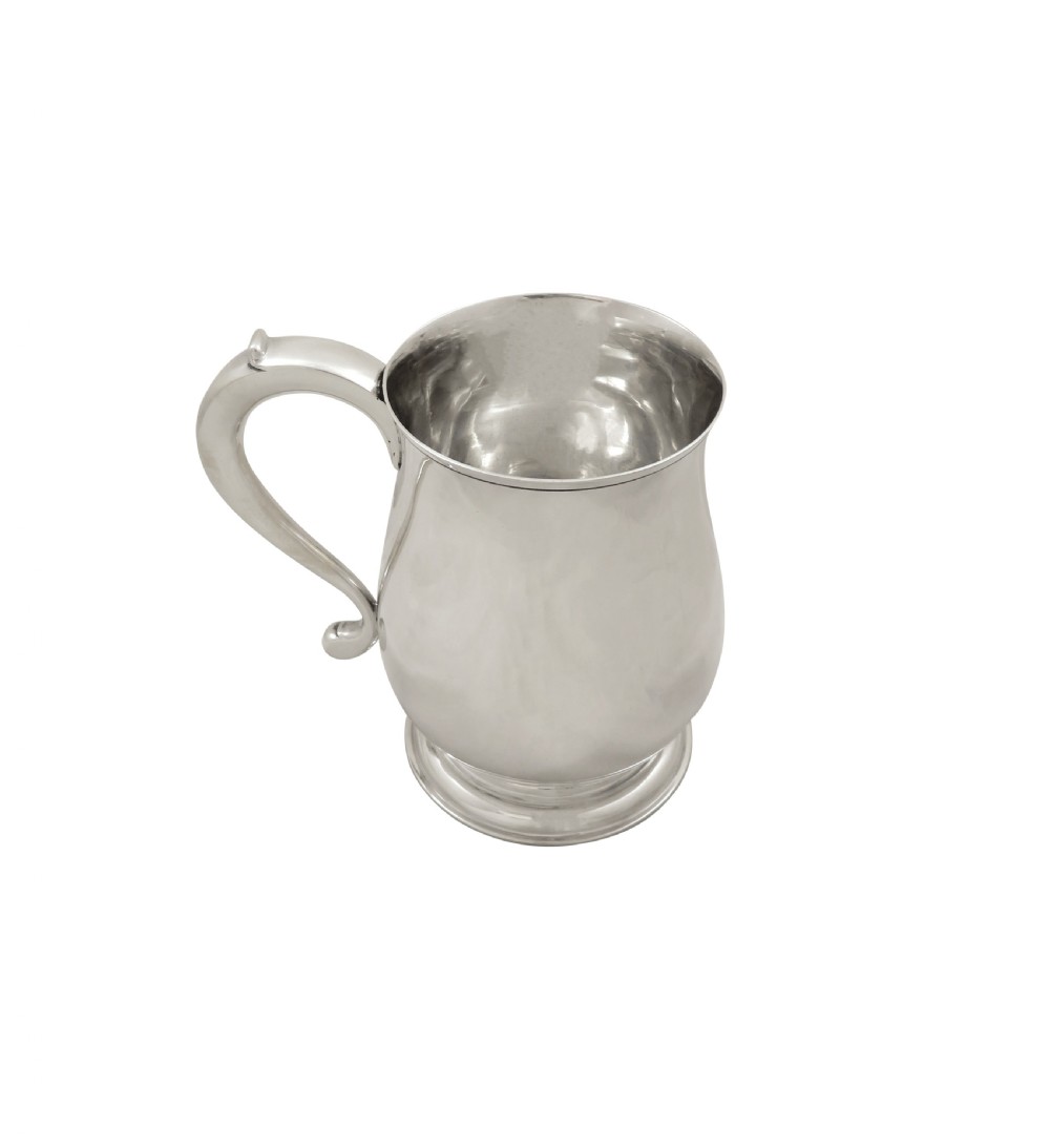 Antique Sterling Silver Pint Tankard / Mug 1947 View VIII