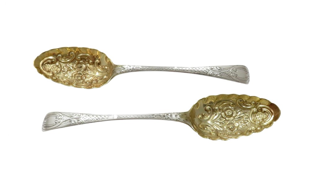 Pair of Antique William IV Sterling Silver Berry Spoons in Case 1838 View II