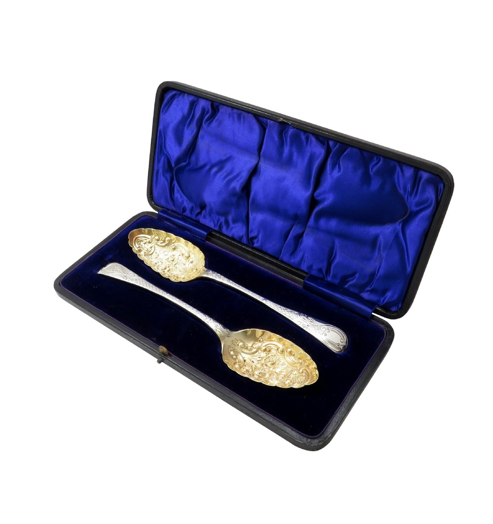 Pair of Antique William IV Sterling Silver Berry Spoons in Case 1838 View VIII