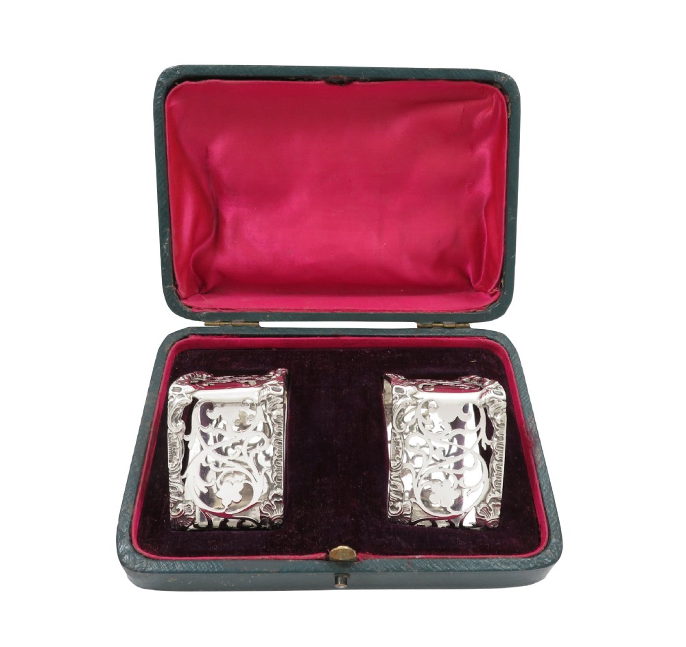 Pair of Antique George V Sterling Silver 'Triangle' Napkin Rings in Case 1912 View V