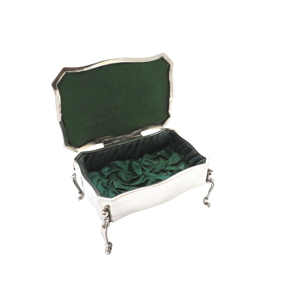 Antique Edwardian Sterling Silver Trinket Box on Legs 1904 View VI