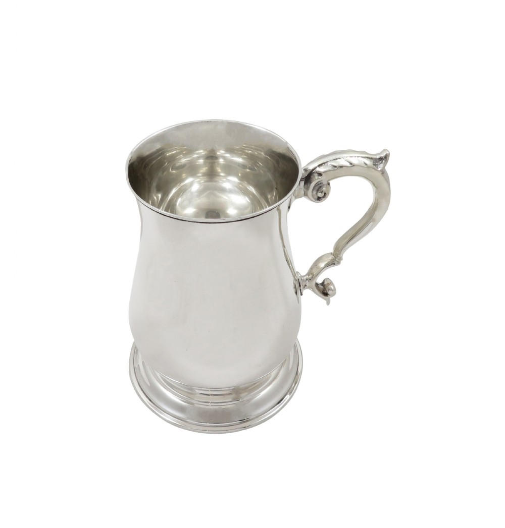 Antique Sterling Silver Pint Tankard / Mug 1966 View VII