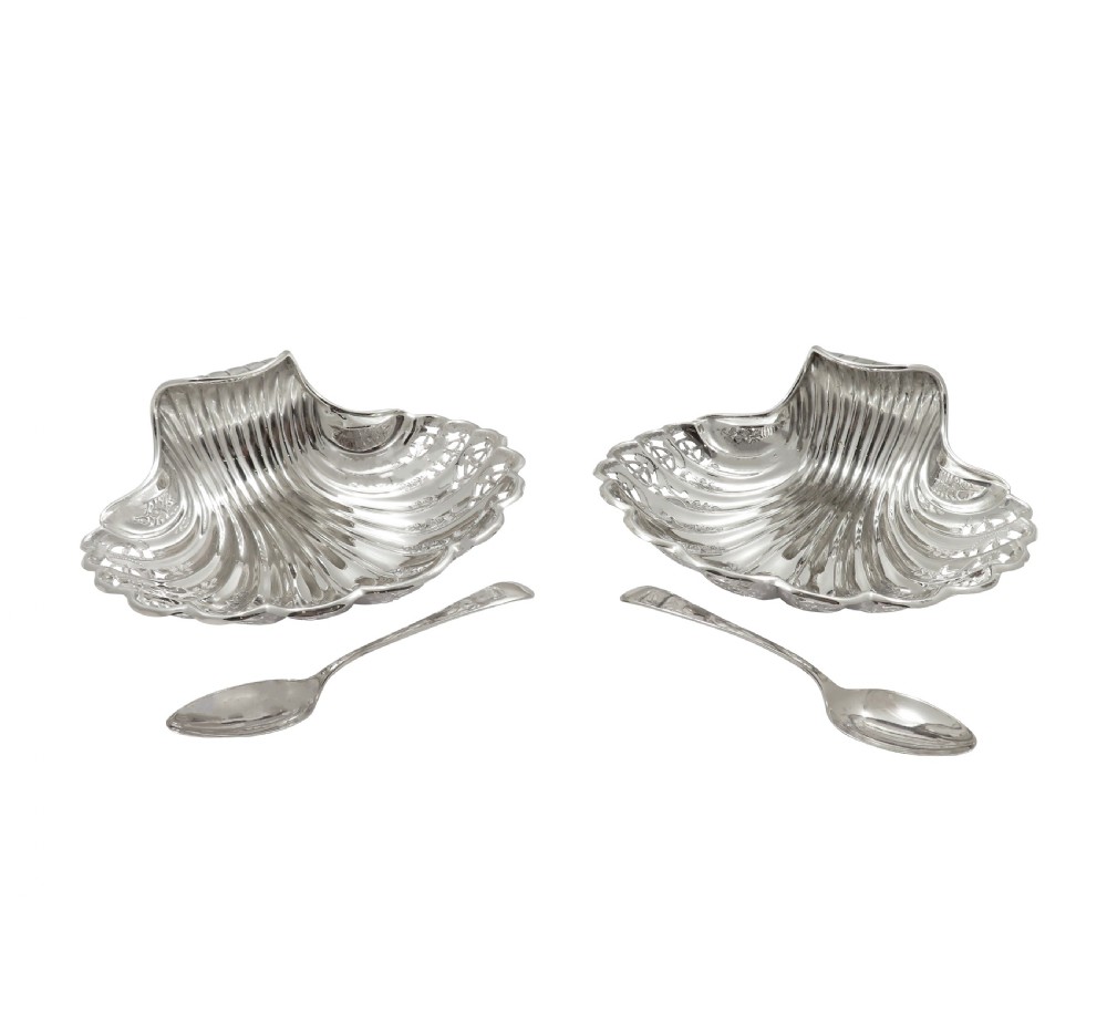 Pair of Antique Victorian Sterling Silver Shell Dishes 1896 View VIII