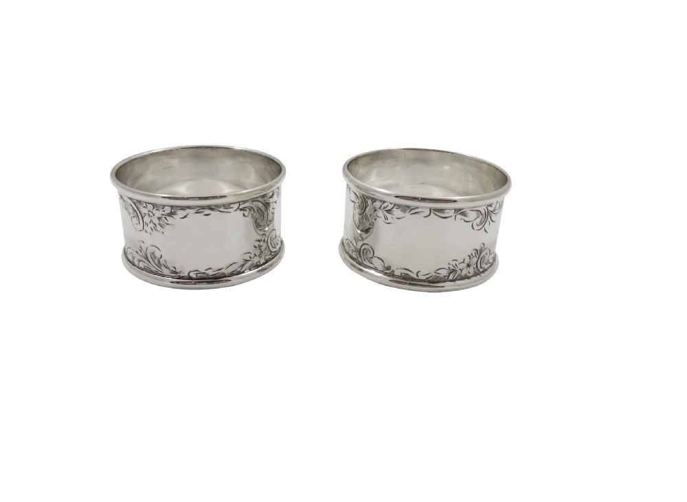 Pair of Antique George V Sterling Silver Napkin Rings in Case 1920 View II