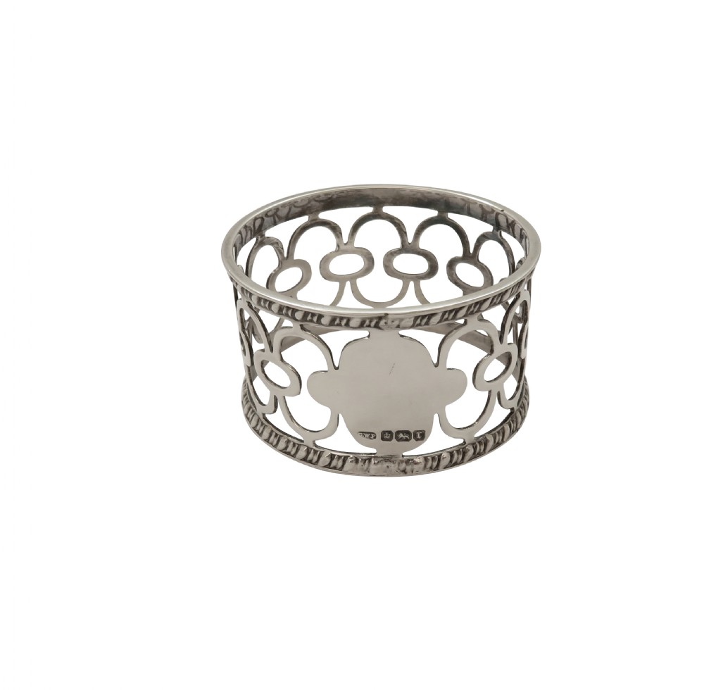 Set of 6 Antique Edwardian Sterling Silver Napkin Rings in Case 1909 View VI