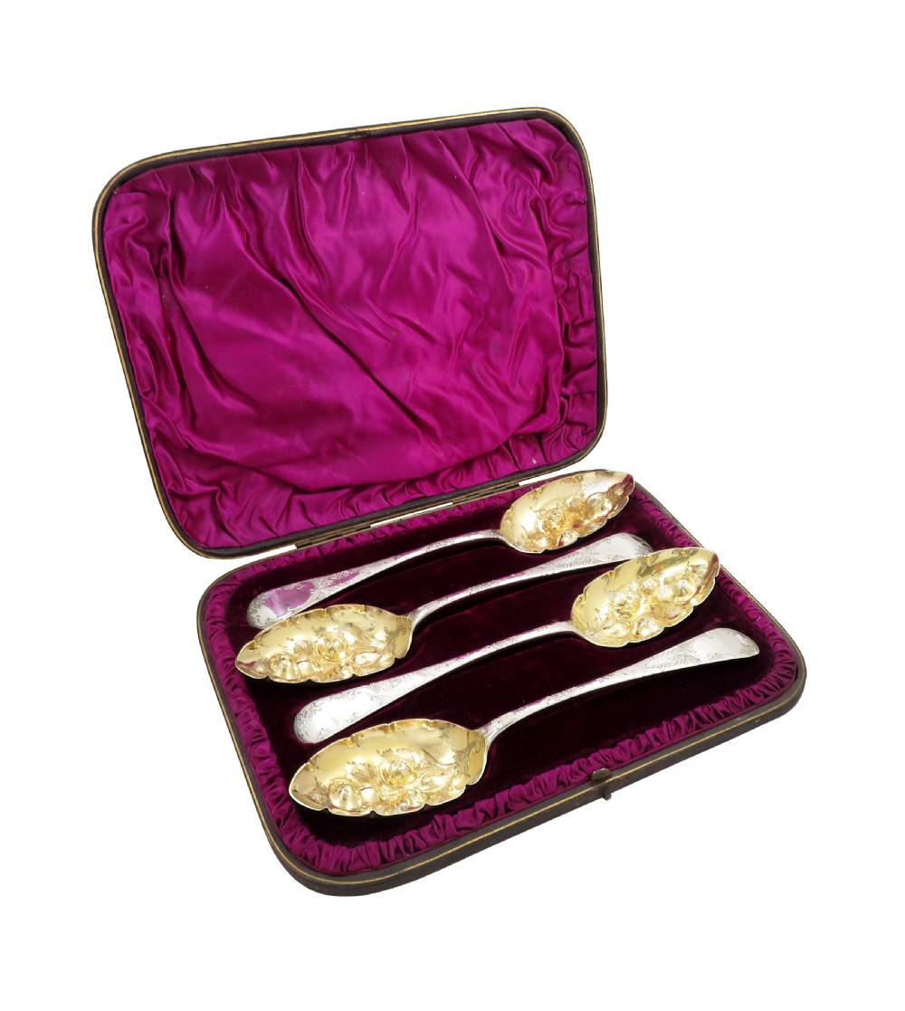 Set of 4 Antique Victorian Sterling Silver Berry Spoons in Case 1892 View IX