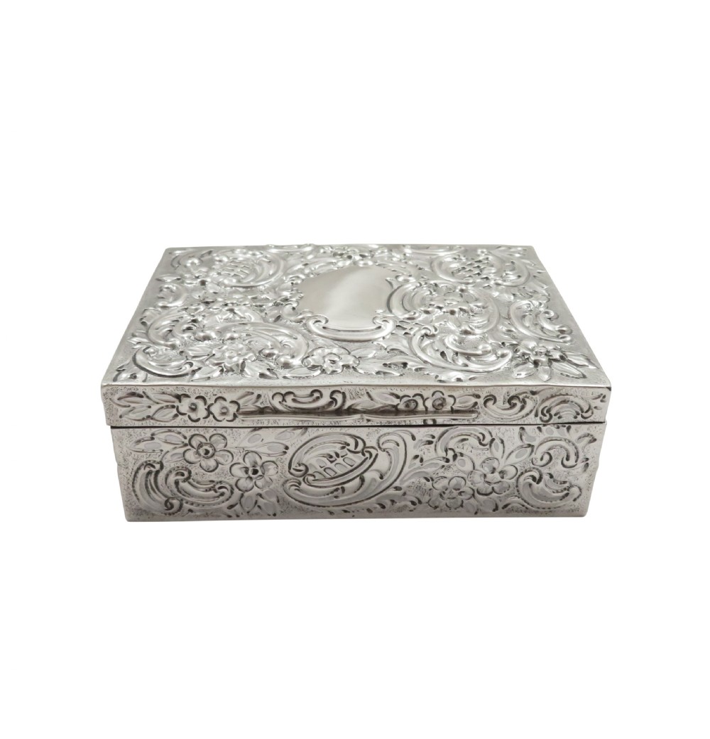 Antique Edwardian Sterling Silver Trinket / Table Box 1901 View V