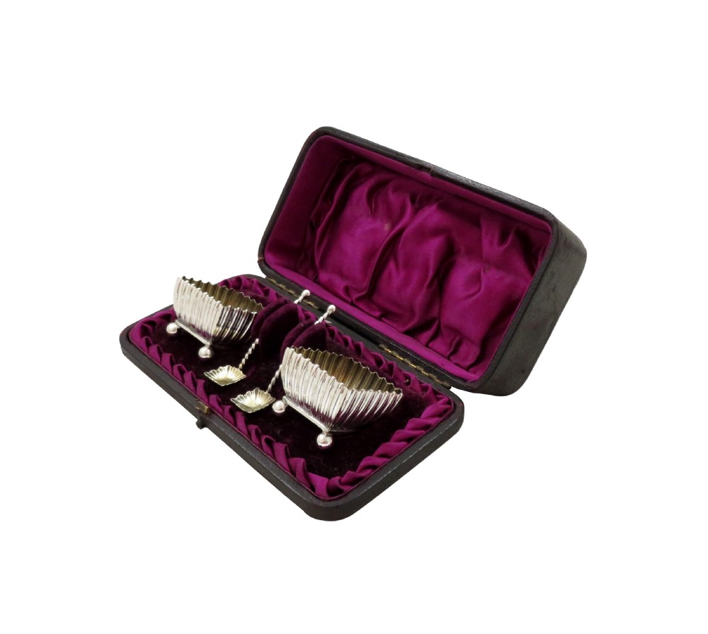 Pair of Antique Victorian Sterling Silver Salts & Spoons in Case 1884 View IV