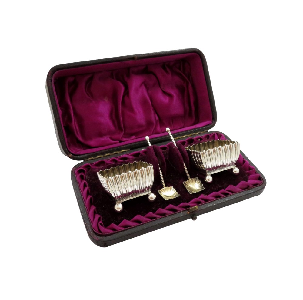 Pair of Antique Victorian Sterling Silver Salts & Spoons in Case 1884 View VIII