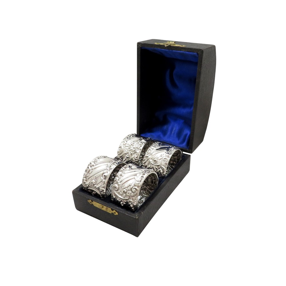 Set of 4 Antique Edwardian Sterling Silver Napkin Rings in Case 1902