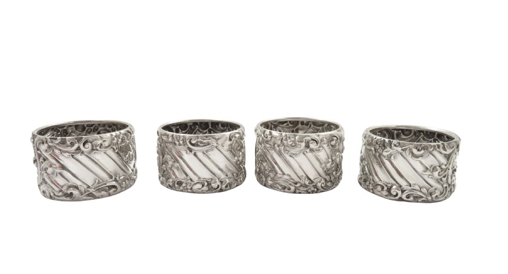 Set of 4 Antique Edwardian Sterling Silver Napkin Rings in Case 1902 View X