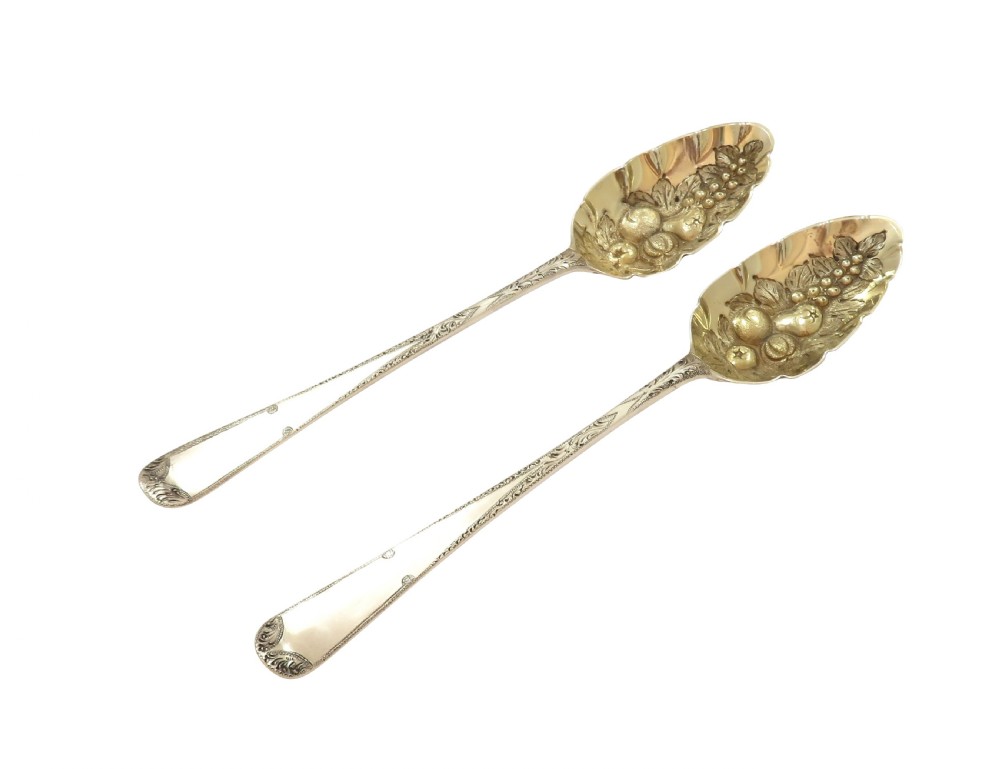 Pair of Antique Georgian Sterling Silver Berry Spoons in Case 1799 View VI