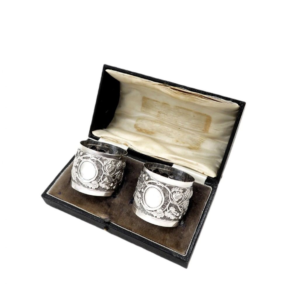 Pair of Antique George V Sterling Silver 'Grape & Vine' Napkin Rings in Case 1911 View IX