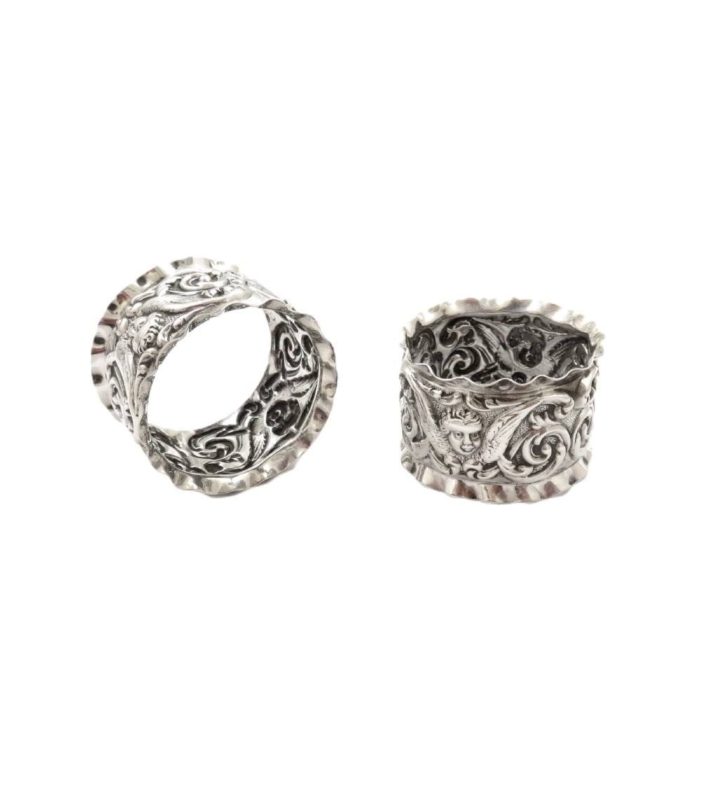 Pair of Antique Victorian Sterling Silver 'Angels' Napkin Rings in Case 1898 View IV