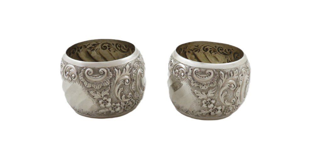 Pair of Antique Scottish Sterling Silver Napkin Rings in Case - Glasgow 1900 View IV