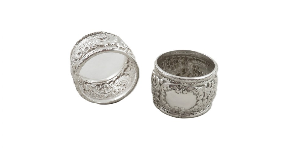 Pair of Antique Victorian Sterling Silver Napkin Rings in Case 1892/93 View VIII