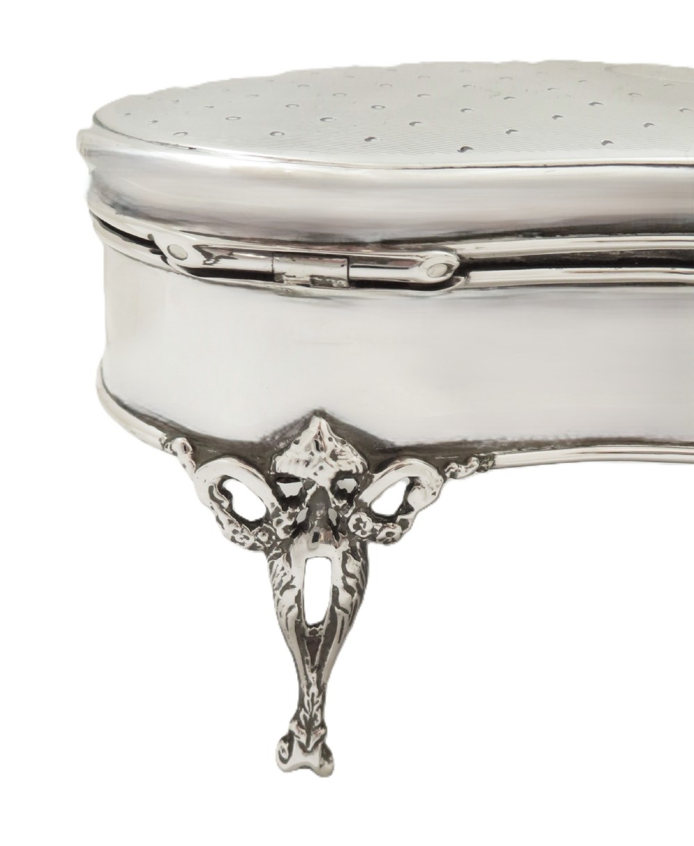 Antique George V Sterling Silver Trinket Box on Legs 1911 View VI