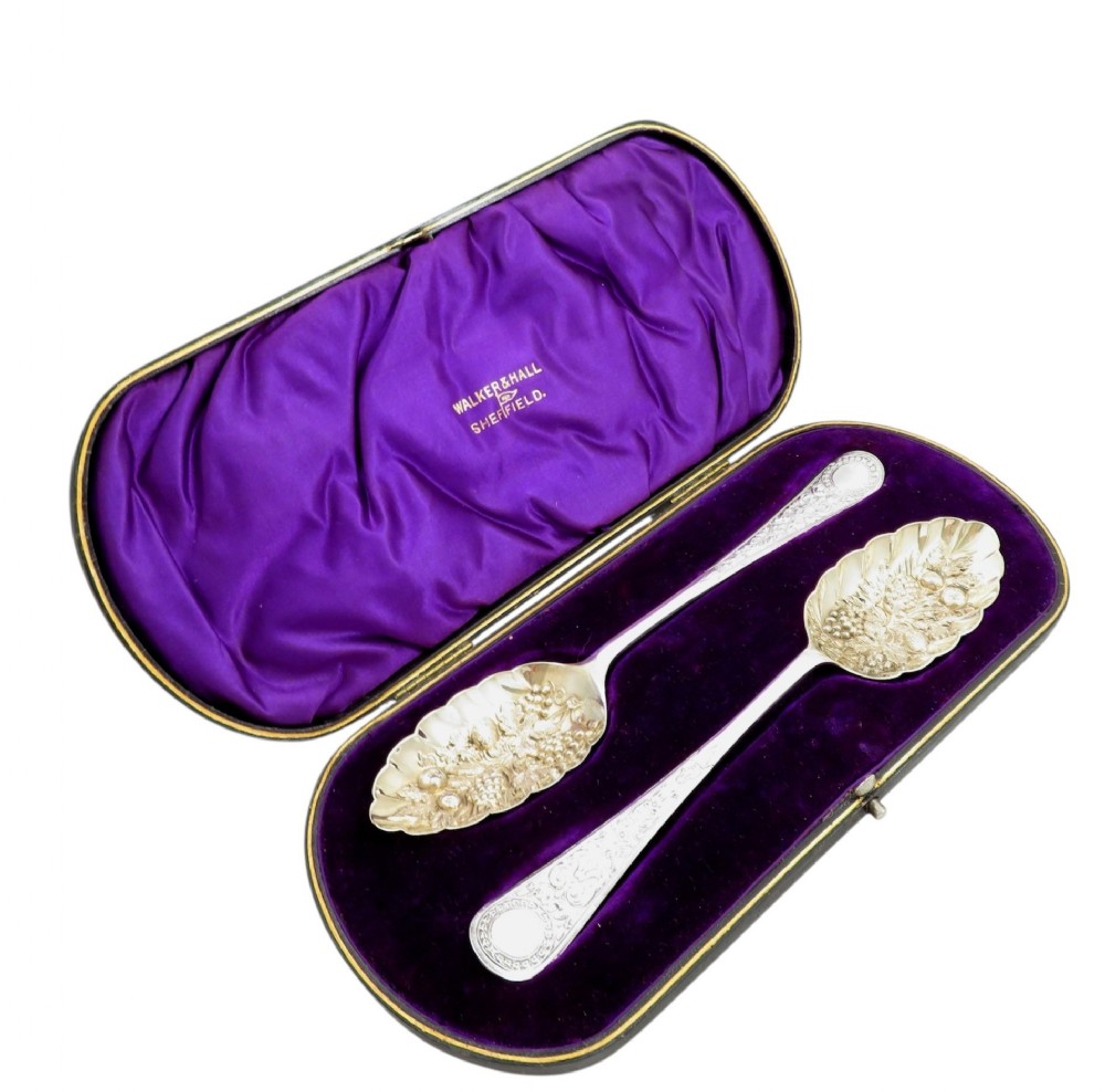 Pair of Antique Edwardian Sterling Silver Berry Spoons in Case - Walker & Hall 1905