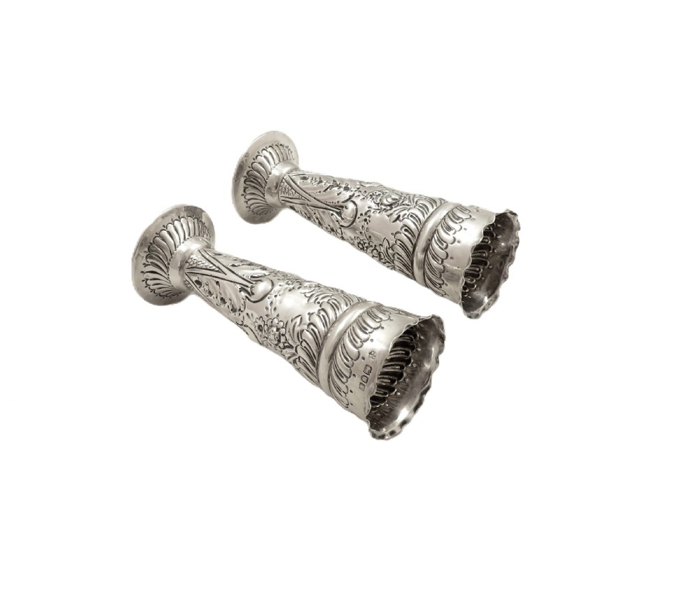 Pair of Antique Edwardian Sterling Silver Vases in Case 1901 View III