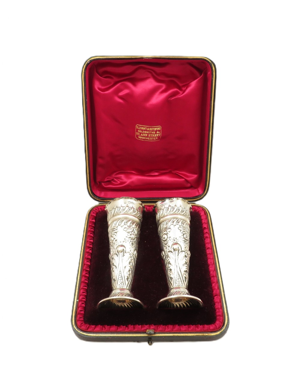 Pair of Antique Edwardian Sterling Silver Vases in Case 1901 View IX