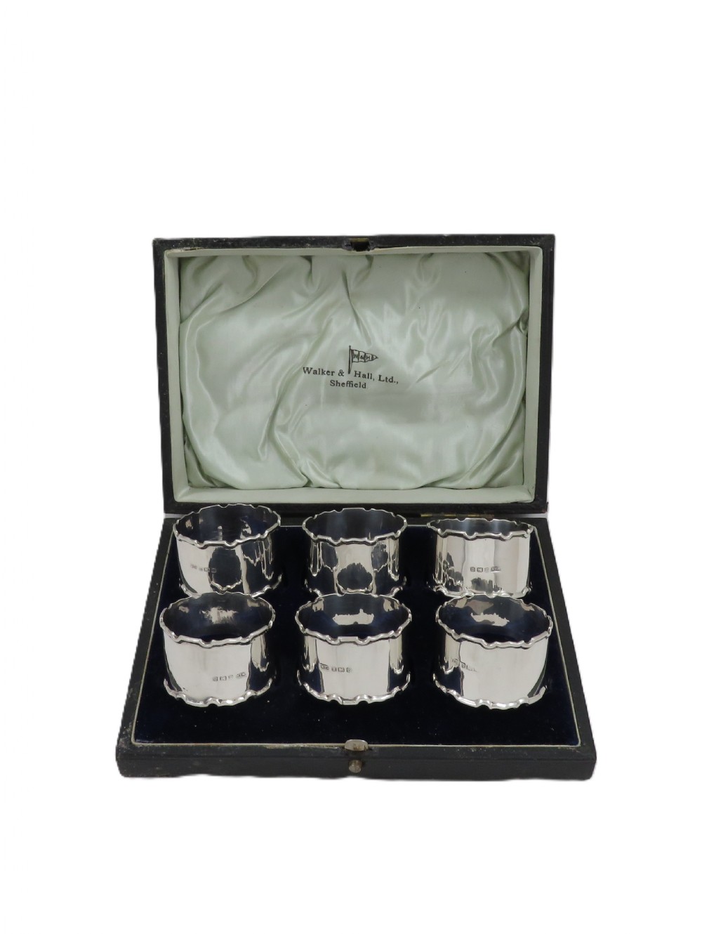 Set of 6 Antique Sterling Silver Napkin Rings in Case 1926 View VII