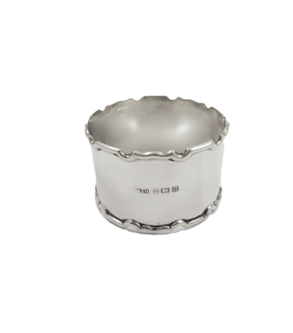 Set of 6 Antique Sterling Silver Napkin Rings in Case 1926 View VIII
