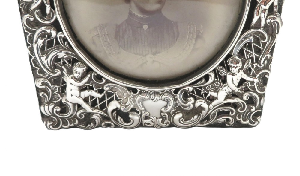 Antique Late Victorian Sterling Silver 'Cherubs' Photo Frame 1900 View VI