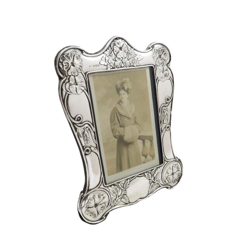Antique Art Nouveau Sterling Silver 8