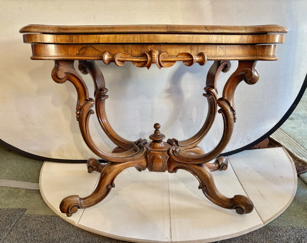 Early Victorian  Serpentine shaped rosewood card table View XI