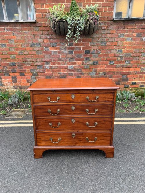 Georgian Mahogany Chest