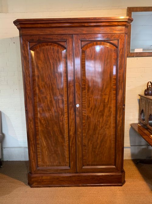 Quality Victorian Mahogany Wardrobe