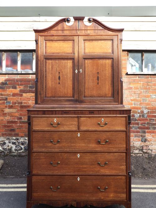 georgian oak housekeepers cupboard - CATEGORY: ANTIQUE CUPBOARDS - DATED 1800