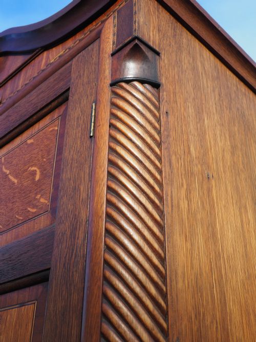 GEORGIAN OAK HOUSEKEEPERS CUPBOARD - ADDITIONAL PHOTO 2