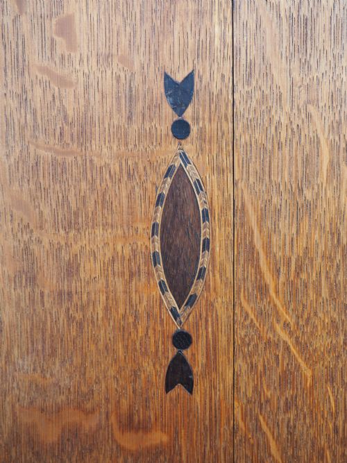 GEORGIAN OAK HOUSEKEEPERS CUPBOARD - ADDITIONAL PHOTO 4