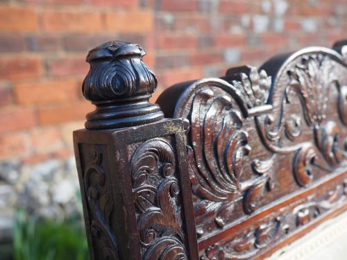 ANGLO INDIAN WALNUT SETTEE - ADDITIONAL PHOTO 13