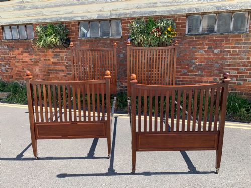 pair of mahogany single beds - CATEGORY: ANTIQUE BEDS - DATED 1910