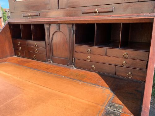 EIGHTEENTH CENTURY BUREAU BOOKCASE - ADDITIONAL PHOTO 3