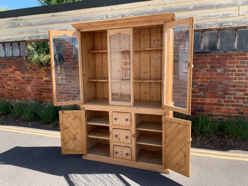 GLAZED PINE DRESSER - ADDITIONAL PHOTO 11